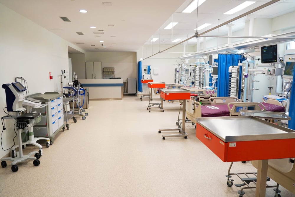 Wrocław rozwija leczenie chorób serca u dzieci. W USK ruszyła nowa klinika - USK we Wrocławiu otworzył klinikę dla najmłodszych pacjentów z chorobami serca