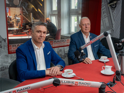 Debata parlamentarna: Arkadiusz Sikora oraz Marek Chmielewski w studiu Radia Wrocław