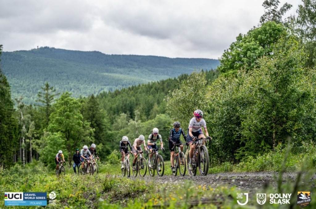 Gravelowy pomysł na G&oacute;ry Izerskie. Gravel Adventure na Polanie Jakuszyckiej
