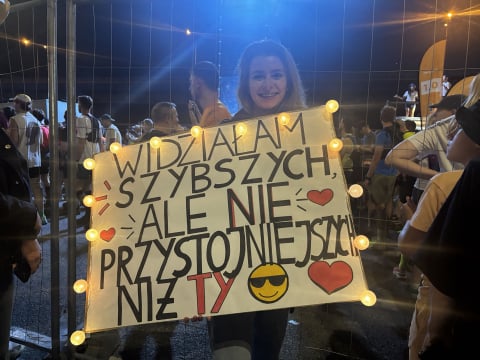 12. Nocny Wrocław Półmaraton za nami. Ulicami Wrocławia przebiegło 26 tysięcy biegaczy - 1