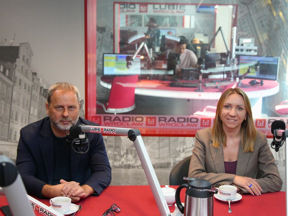 Debata parlamentarna: Paweł Hreniak i Jolanta Niezgodzka w studiu Radia Wrocław - Debata parlamentarna w Radiu Wrocław.