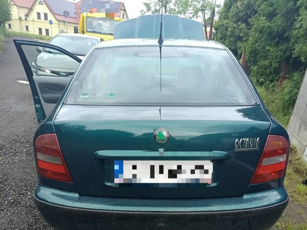 Uciekał przed policją pod wpływem narkotyków. Okazało się, iż był poszukiwany