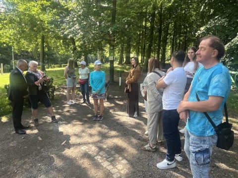 „Nie betonujcie nam lasu!" Mieszkańcy Szczawna-Zdroju protestowali przeciwko budowie nowej drogi - 0