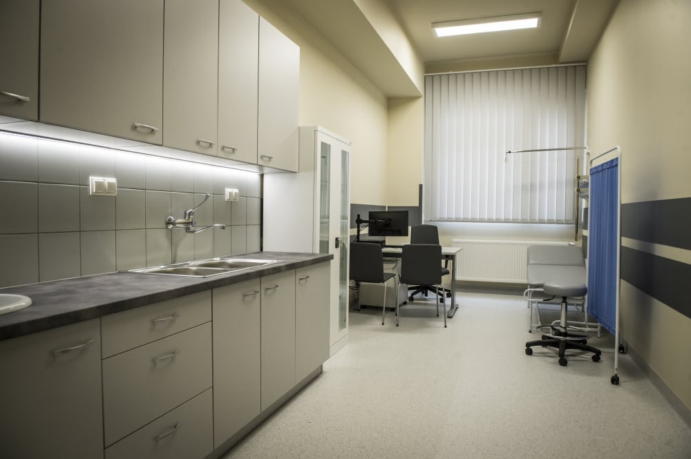 Ta terapia ratuje życie, ale wymaga pomocy zza granicy. Polskie placówki chcą to zmienić - Nowe laboratorium we Wrocławiu. Będzie wytwarzać produkty lecznicze terapii zaawansowanej