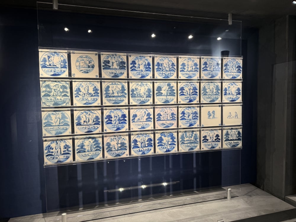 186 obiekt&oacute;w i jedna historia. Sztuka ceramicznych okładzin w Muzeum Narodwym