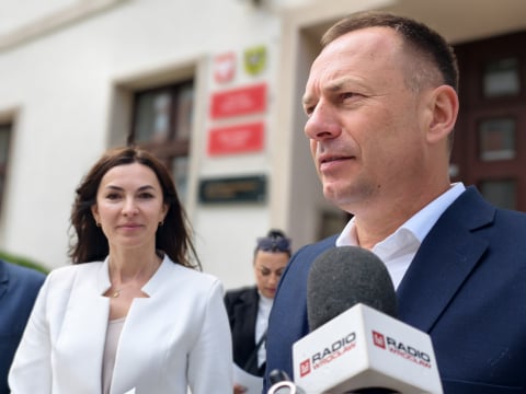Lubin: Rodzice i uczniowie mogą odetchnąć z ulgą. Sportowa siódemka nie zostanie zlikwidowana - 2