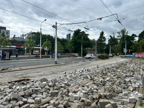 Remonty dróg we Wrocławiu ruszyły pełną parą. Sprawdzamy postępy prac w kluczowych miejscach [ZDJĘCIA] - 11
