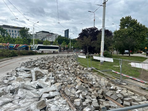 Remonty dróg we Wrocławiu ruszyły pełną parą. Sprawdzamy postępy prac w kluczowych miejscach [ZDJĘCIA] - 16