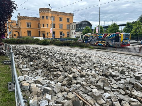 Remonty dróg we Wrocławiu ruszyły pełną parą. Sprawdzamy postępy prac w kluczowych miejscach [ZDJĘCIA] - 17