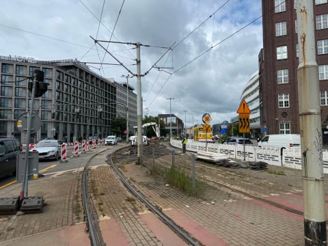 Remonty dróg we Wrocławiu ruszyły pełną parą. Sprawdzamy postępy prac w kluczowych miejscach [ZDJĘCIA] - 5