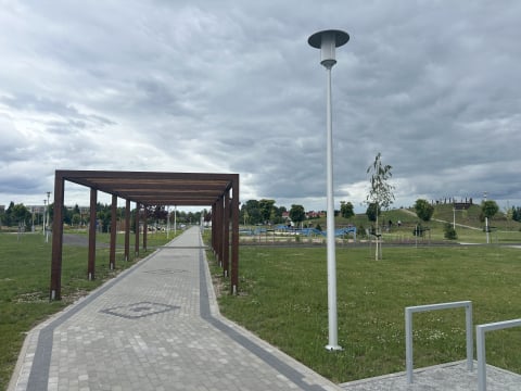 To była jedna z największych inwestycji ostatnich lat w Jelczu-Laskowicach. Otwarto Park Europejski - 0