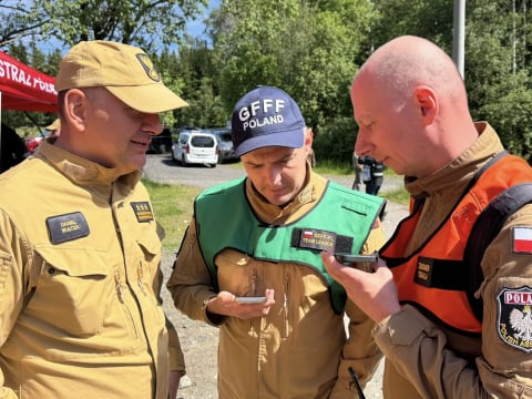 Śmigłowce i 200 strażaków w akcji, ruszyły ćwiczenia S.A.F.E. Na Dolnym Śląsku są służby z całego kraju [ZDJĘCIA] - 23