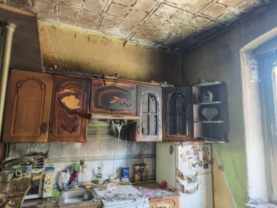 Pożar mieszkania w Boguszowie-Gorcach. Ewakuowany 80-latek trafił do szpitala