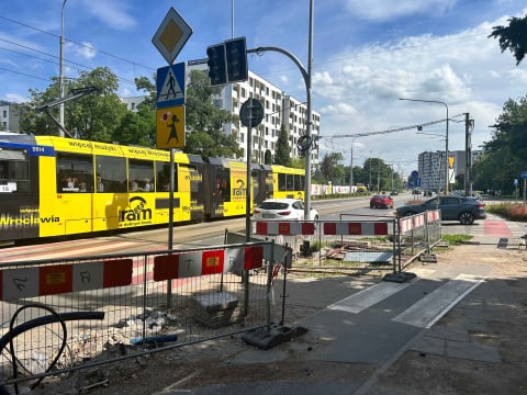 Na Hubskiej stawiają sygnalizację świetlną. Co z progami zwalniającymi w tym samym miejscu? - 3