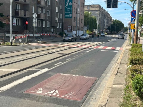 Na Hubskiej stawiają sygnalizację świetlną. Co z progami zwalniającymi w tym samym miejscu? - 5