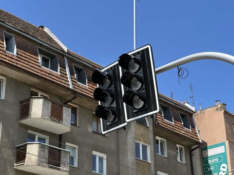 Na Hubskiej stawiają sygnalizację świetlną. Co z progami zwalniającymi w tym samym miejscu? - 1