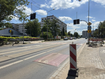 Na Hubskiej stawiają sygnalizację świetlną. Co z progami zwalniającymi w tym miejscu?