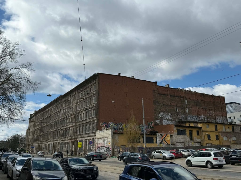 Kolejny ruch w sprawie kamienic na Pułaskiego. Część zburzą, a resztę wyremontują – Kolejny ruch w związku z kamienicami przy Pułaskiego