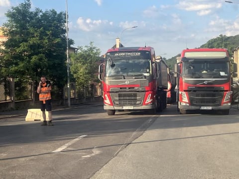 Duże utrudnienia w Wałbrzychu. Zamknięto część jednej z najważniejszych ulic w mieście - 0
