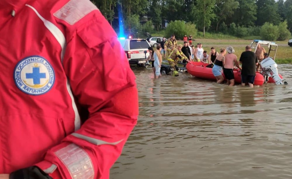 Służby pracują na Zalewie Mietkowskim. Trwa akcja poszukiwawcza - Akcja ratunkowa na Zalewie Mietkowskim.