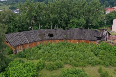 Odbudują zabytkową parowozownię w Lubaniu. Najpierw remont, potem nowe funkcje - 1