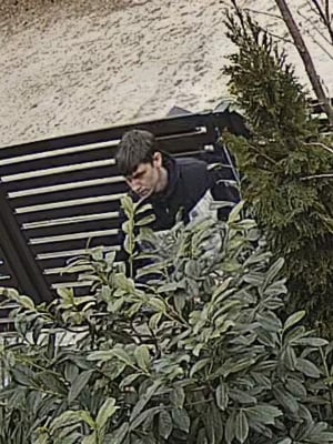 Wrocławska policja szuka dwóch mężczyzn. Mogą mieć związek z oszustwem - 2