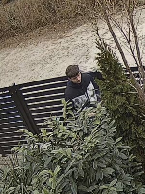 Wrocławska policja szuka dwóch mężczyzn. Mogą mieć związek z oszustwem - 3