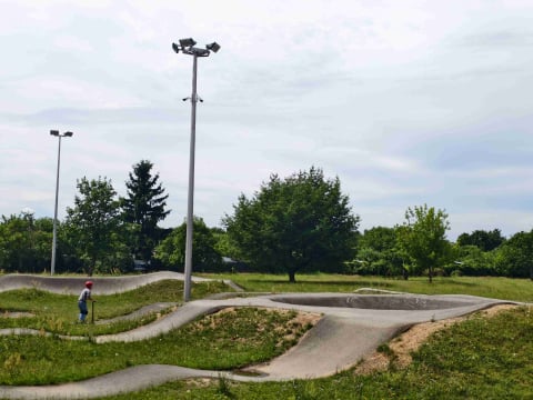 Na skateparku w Legnicy jest niebezpiecznie? Grupa młodzieży chce placu dla początkujących - 0