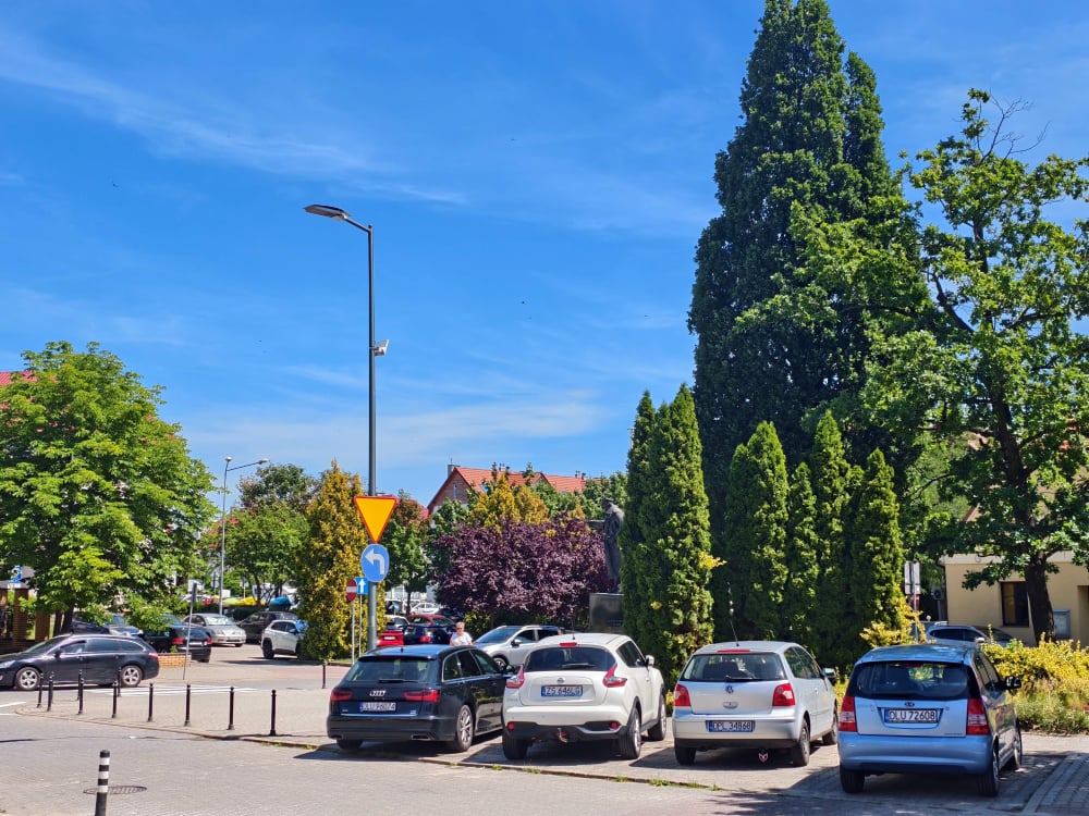 Płatna strefa parkowania w Polkowicach już na jesień? O tym mają zadecydować mieszkańcy i urzędnicy - Czy w Polkowicach nie będzie już bezpłatnych parkingów?