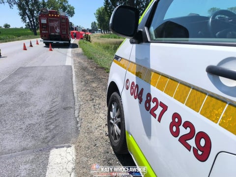 Wypadek na DK8. Przewrócił się traktor, sprawca uciekł z miejsca zdarzenia [ZDJĘCIA] - 4