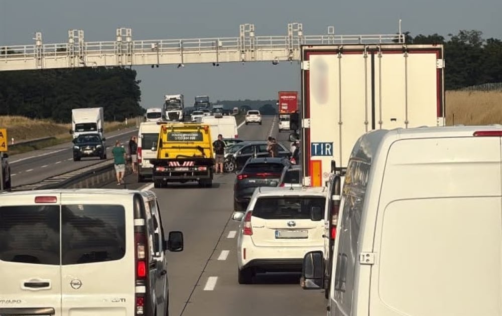 Karambol na autostradzie A4. Dwie osoby ranne, trasa w stronę Wrocławia zablokowana