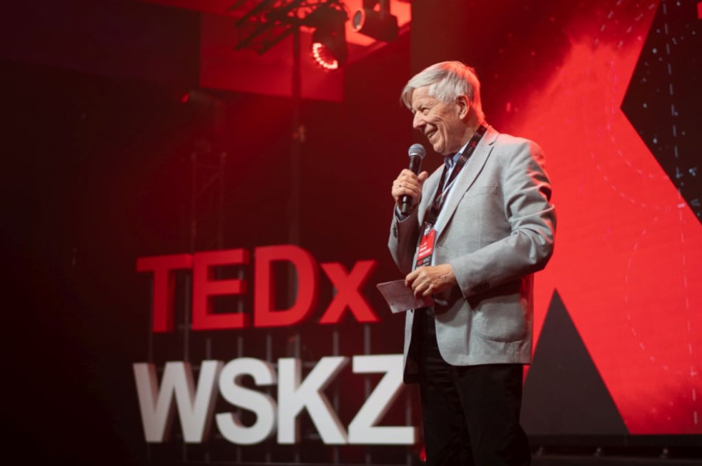 80 urodziny profesora Miodka i Wakacyjne Święto Polszczyzny &ndash; wsp&oacute;lna celebracja we Wr&oacute;blowicach