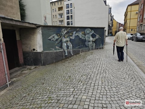 Robert Kukla, świdnicki muralista w Chwalimy Swoje: "Biorę się za mural Radia Wrocław" - 6