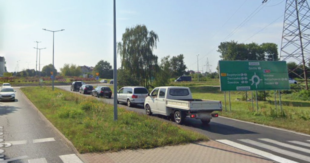 To rondo jest koszmarem kierowców ze Zgorzelca. Za kilka lat może się to zmienić - Rondo Solidarności jest koszmarem kierowców ze Zgorzelca.