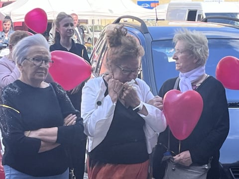 Strzelanina w Bystrzycy Kłodzkiej: Borys B. kolejne 3 miesiące spędzi w areszcie. Kilkadziesiąt osób protestowało przed sądem - 4