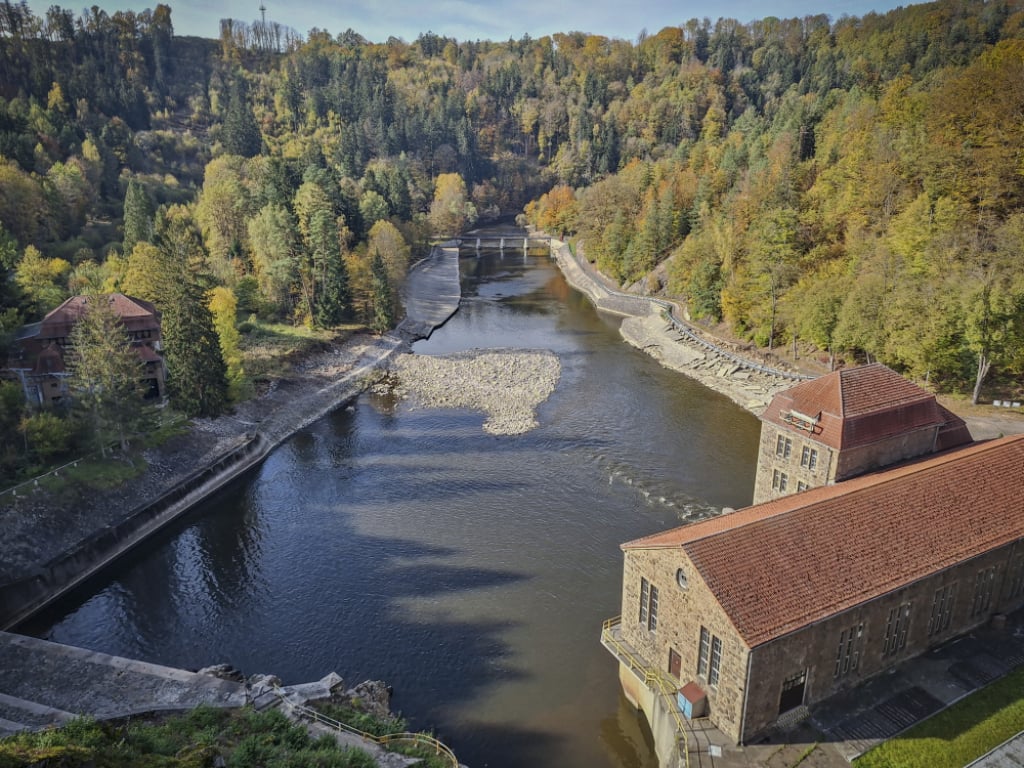 Zakaz korzystania z rzeki Bóbr za Jeziorem Pilchowickim. "Stanowi zagrożenie dla życia i zdrowia" - Nie można korzystać z wody w rzece Bóbr na odcinku ponad 30 kilometrów.