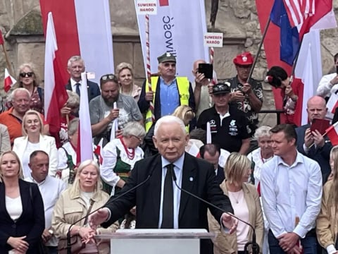 Prezes Prawa i Sprawiedliwości Jarosław Kaczyński odwiedził dziś Kłodzko. Zapowiedział, że jutro będzie na Zaporze Pilchowickiej - 1