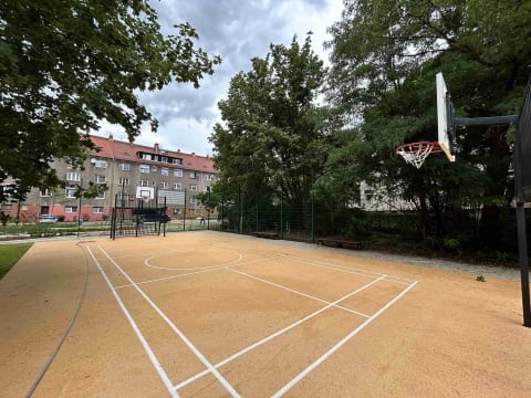 Wrocławskie podwórko w finale ogólnopolskiego konkursu. Właśnie przeszło metamorfozę - 5