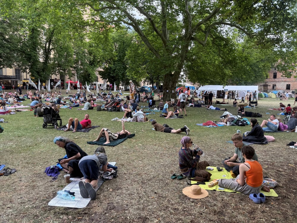 Właśnie trwa największy festiwal alternatywny na Dolnym Śląsku. To ponad 500 wydarzeń i tysiące uczestników - Slot Art Festival trwa w Lubiążu