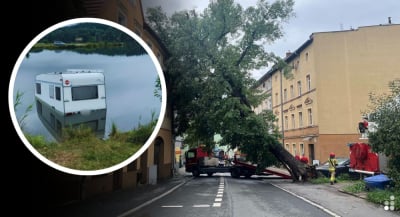 Przyczepa zepchnięta do wody i połamane drzewa. Ponad 200 interwencji strażak&oacute;w