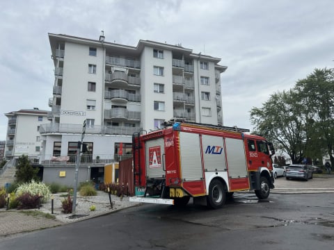 Ulewa nad Wrocławiem paraliżuje ruch w mieście. Zalane drogi i torowiska, skrócone i zmienione trasy [AKTUALIZACJA] - 17