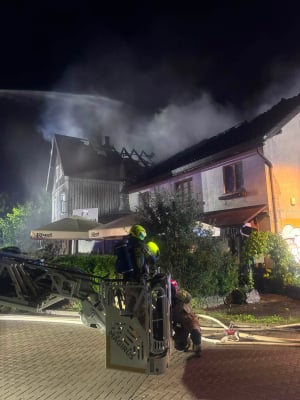 Tragiczny finał nocnego pożaru budynku w Dusznikach-Zdroju. Nie żyje jedna osoba - 3