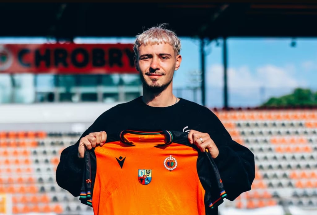 Agon Sadiku został nowym piłkarzem 1-ligowego Chrobrego - Agon Sadiku ma za sobą mecze w seniorskich reprezentacjach Finlandii i Kosowa