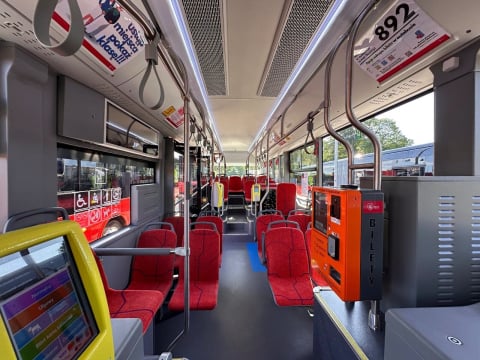 Kolejne elektryczne autobusy wyjadą na ulicę Jeleniej Góry. Do floty dołączyło 8 nowych pojazdów - 1