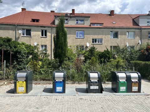 Podziemne śmietniki wracają na wrocławskie Sępolno. Rusza kolejny etap inwestycji - 3