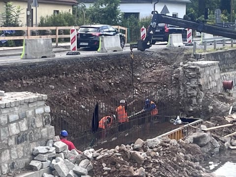 Powódź zniszczyła przeprawy w Walimiu. Gmina ruszyła z odbudową ośmiu mostów [WIDEO] - 2