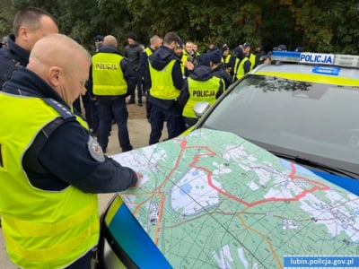 Idziesz na grzyby? Policja przypomina, co zrobić, by bezpiecznie wr&oacute;cić z lasu