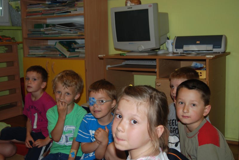 Mają 6 lat i nie chcą jeszcze do szkoły - fot. archiwum prw.pl