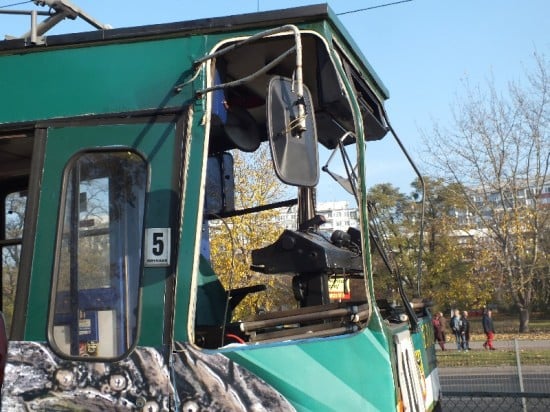 Wypadek tramwajów: 33 osoby ranne - 11
