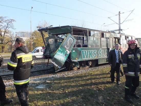 Wypadek tramwajów: 33 osoby ranne - 1